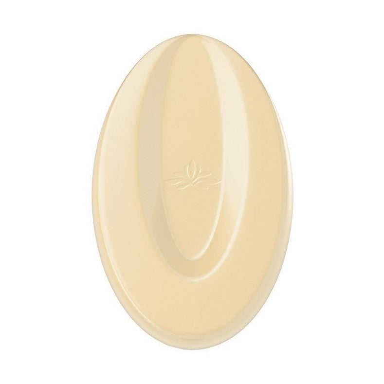 Valrhona Satilia Blanc white chocolate disc with creamy ivory color and glossy finish
